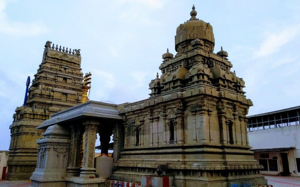 Arupadai Veedu Murugan Temple